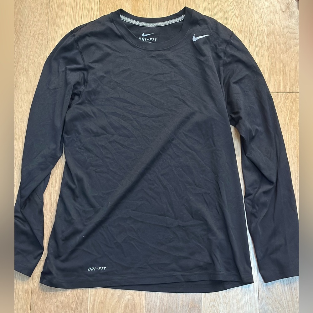 Nike Women’s Black Dri-FIT Long Sleeve Shirt Size S